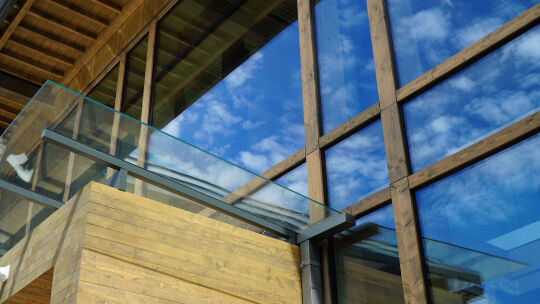 Koka būvniecība Latvijā